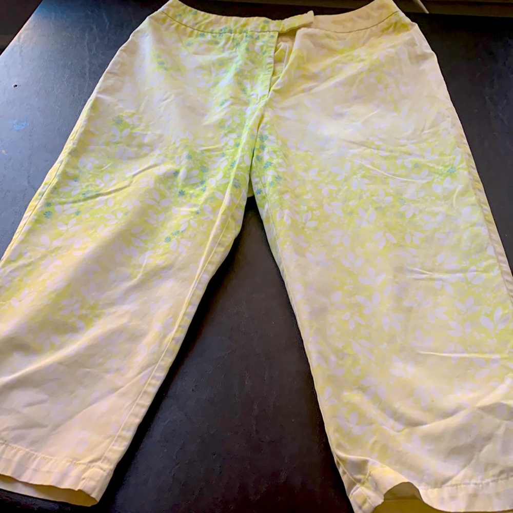 Yellow fade styled capris